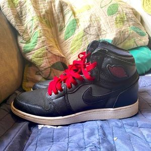JORDAN 1 GYM RED SATIN BLACK
